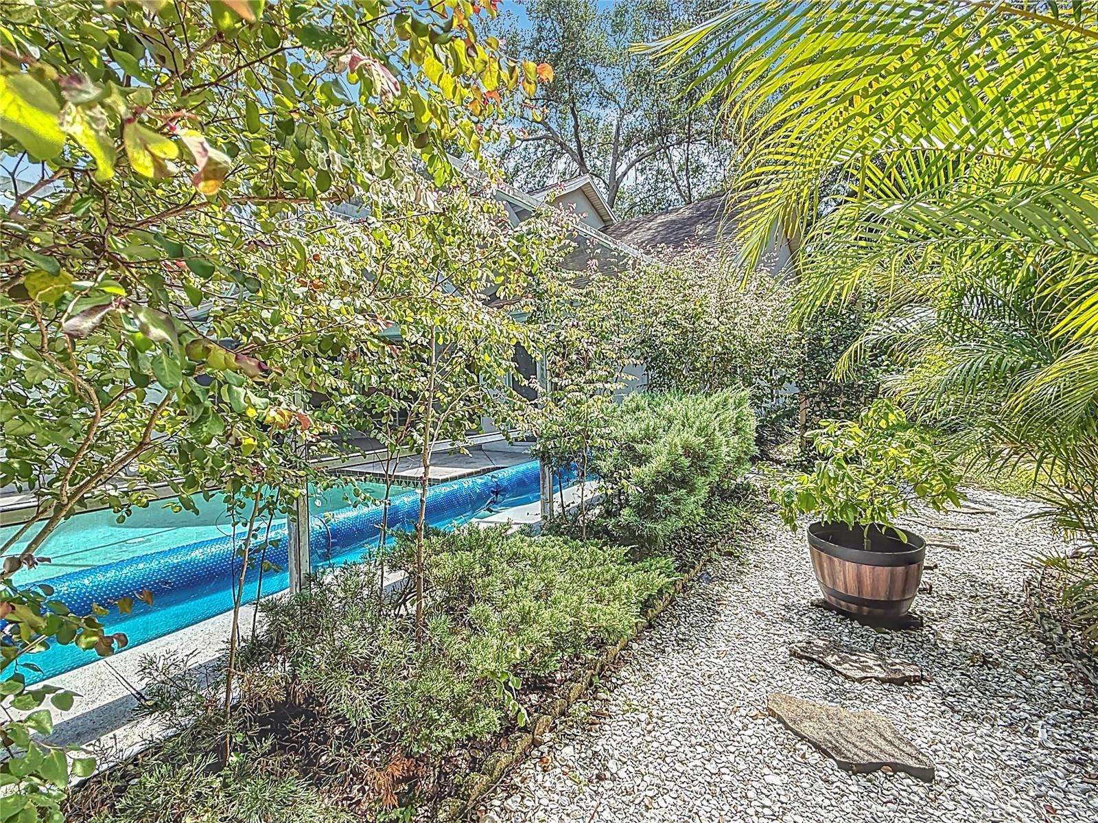 GROVES AT COBBS LANDING - Residential Lease