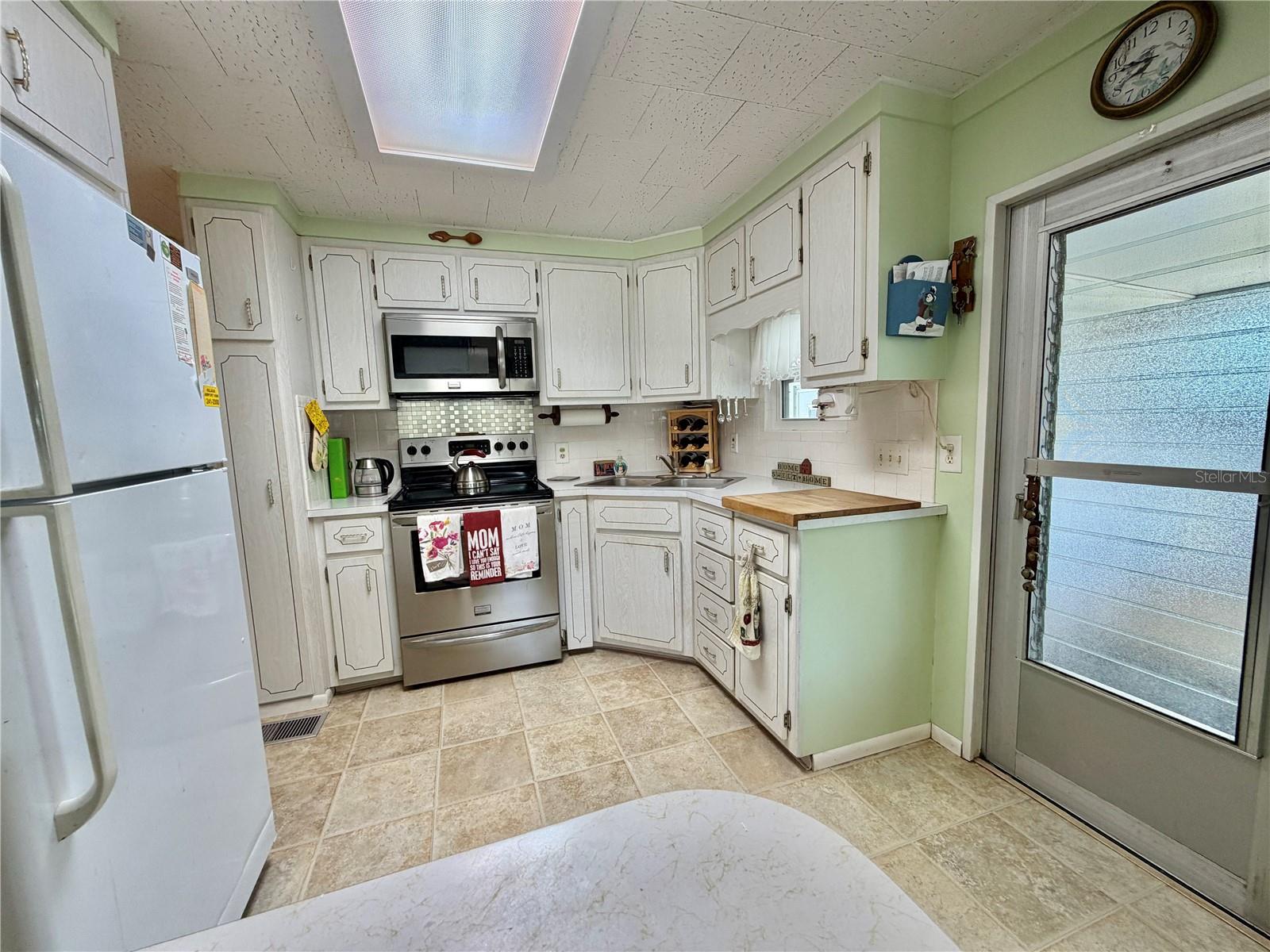 HAWTHORNE RESIDENTS COOPERATIV - Residential