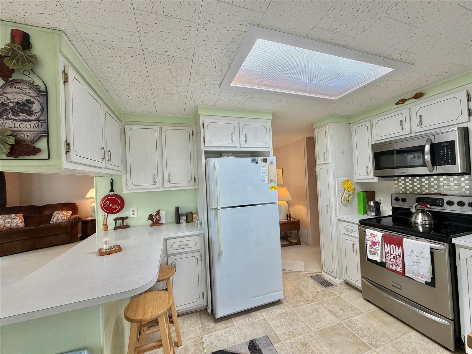 HAWTHORNE RESIDENTS COOPERATIV - Residential