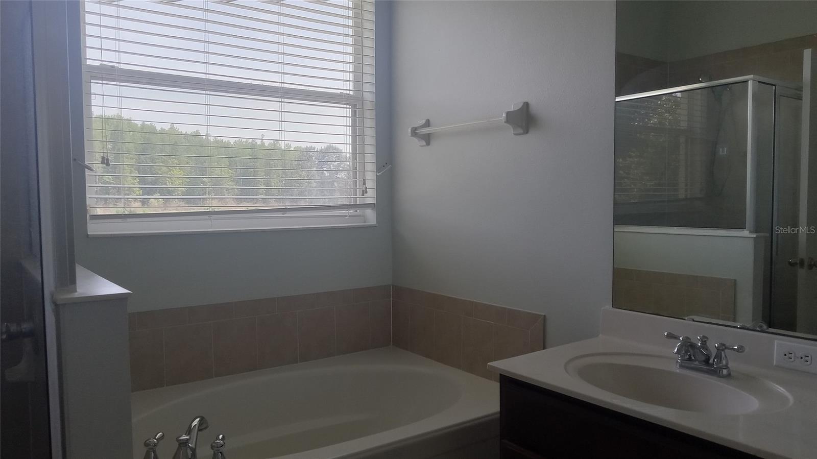 CONCORDE ESTATES - Residential Lease