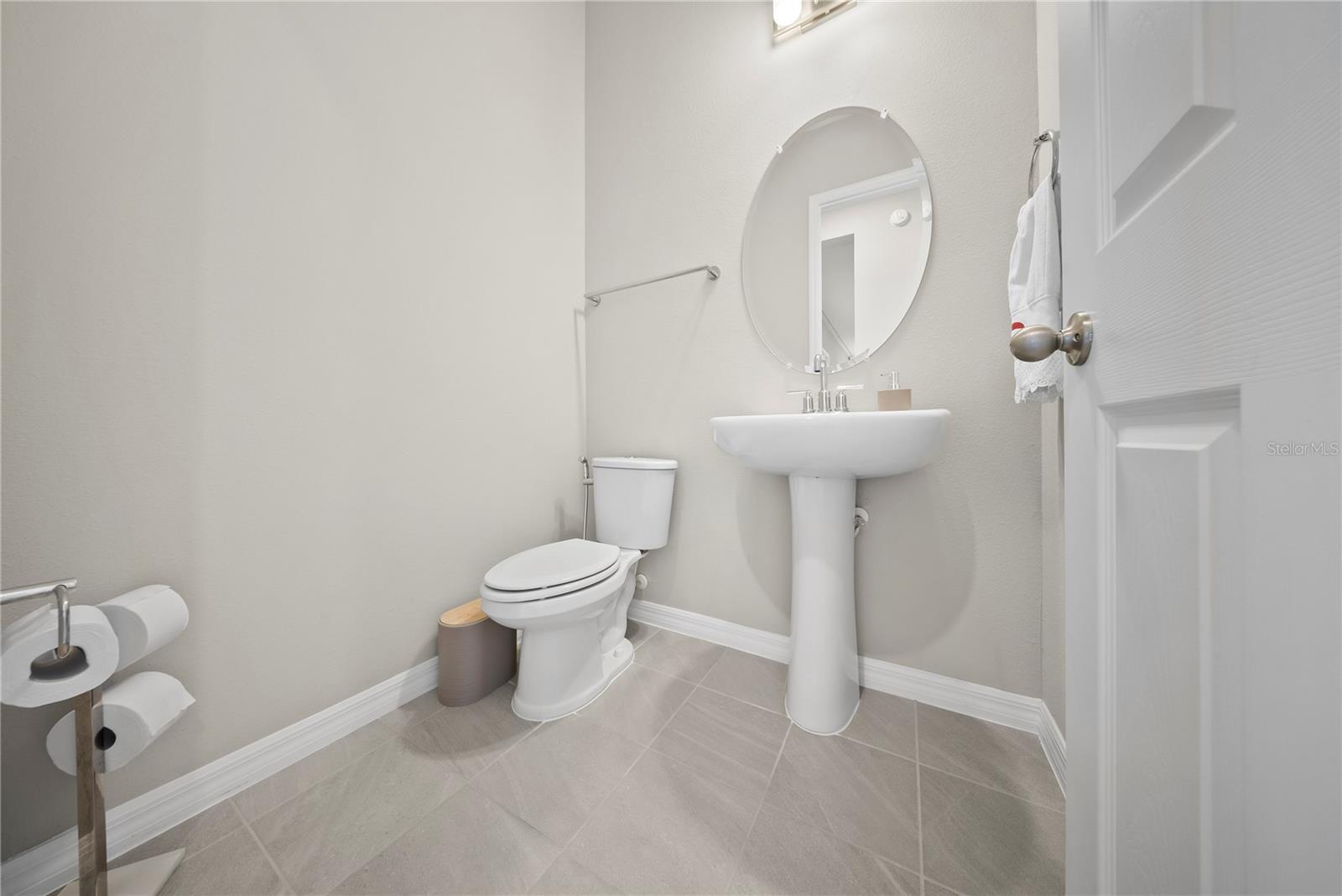 SILVERLEAF RESERVE/HAMLIN PH 2 - Residential Lease