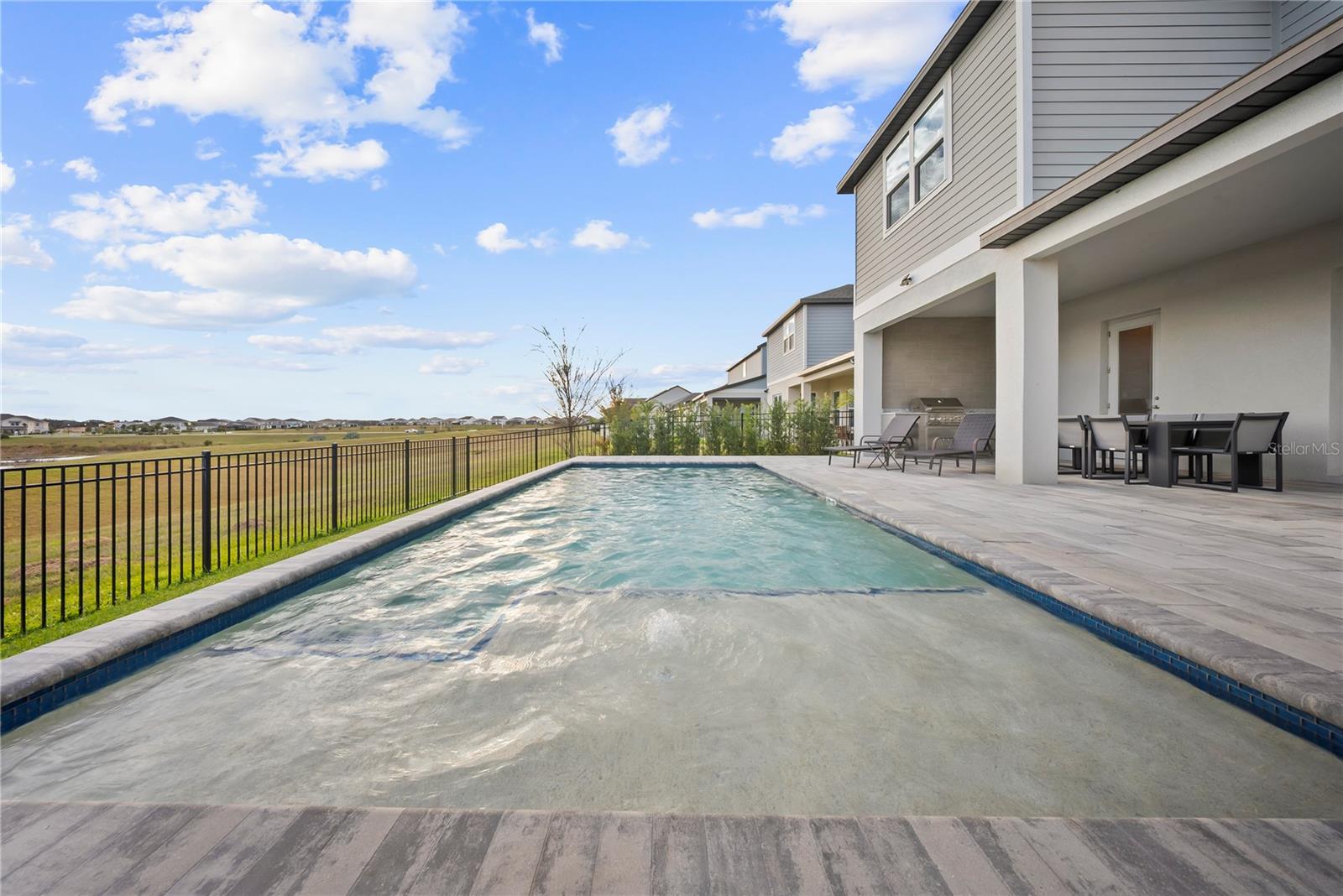 SILVERLEAF RESERVE/HAMLIN PH 2 - Residential Lease