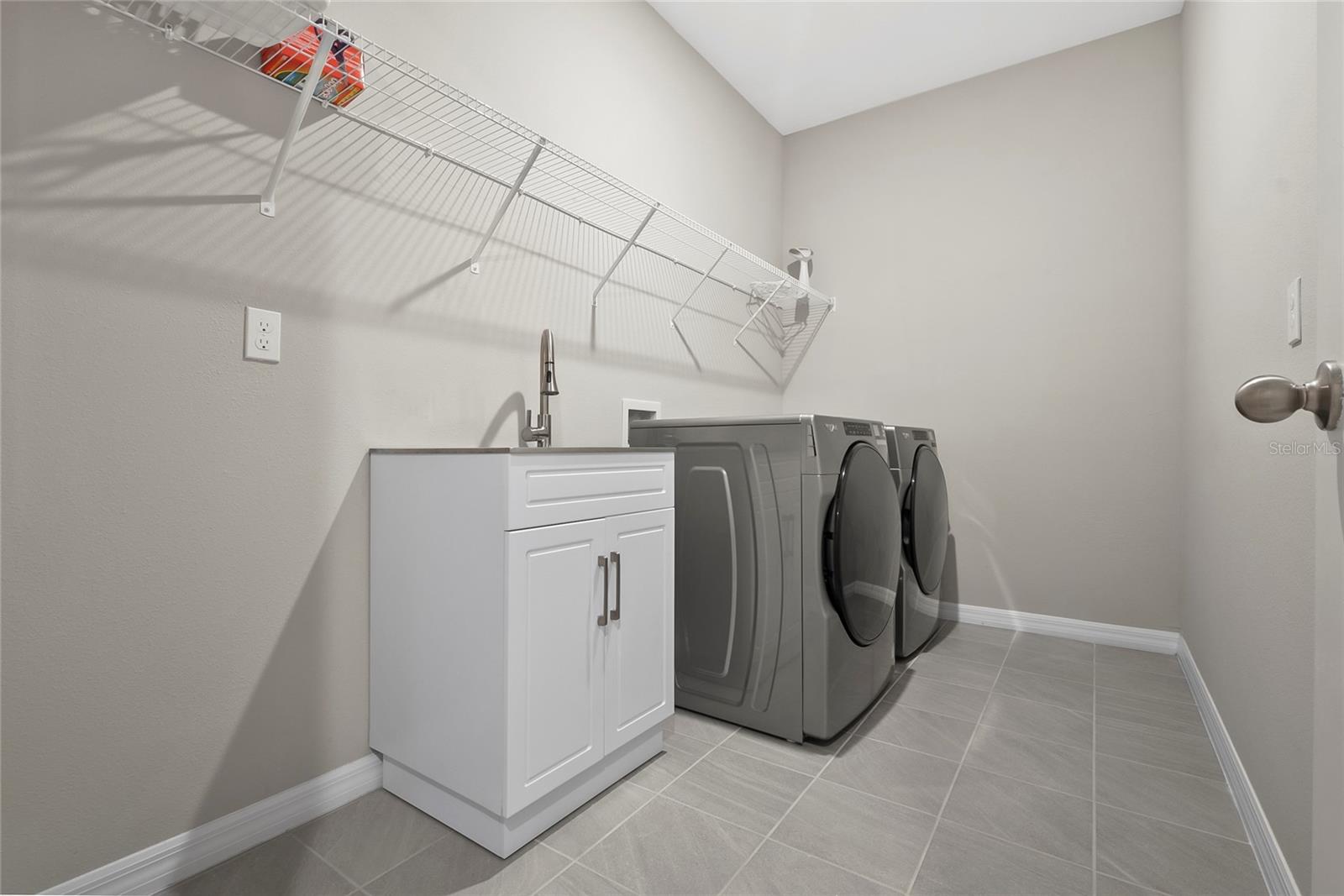 SILVERLEAF RESERVE/HAMLIN PH 2 - Residential Lease