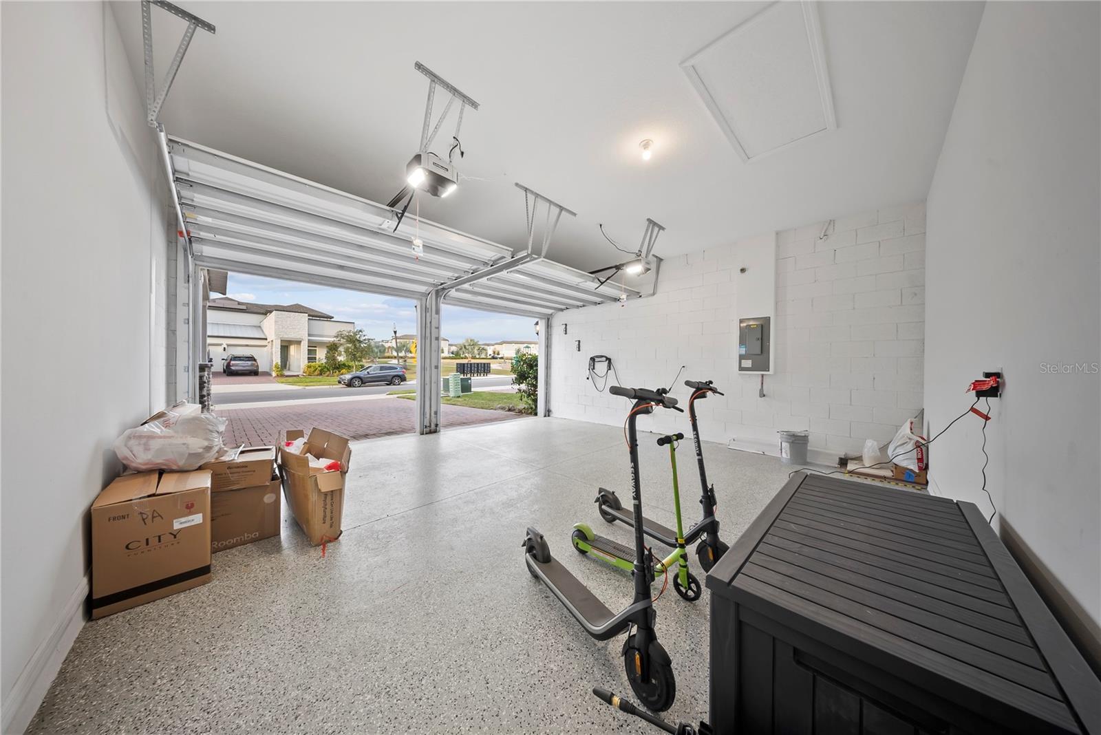 SILVERLEAF RESERVE/HAMLIN PH 2 - Residential Lease