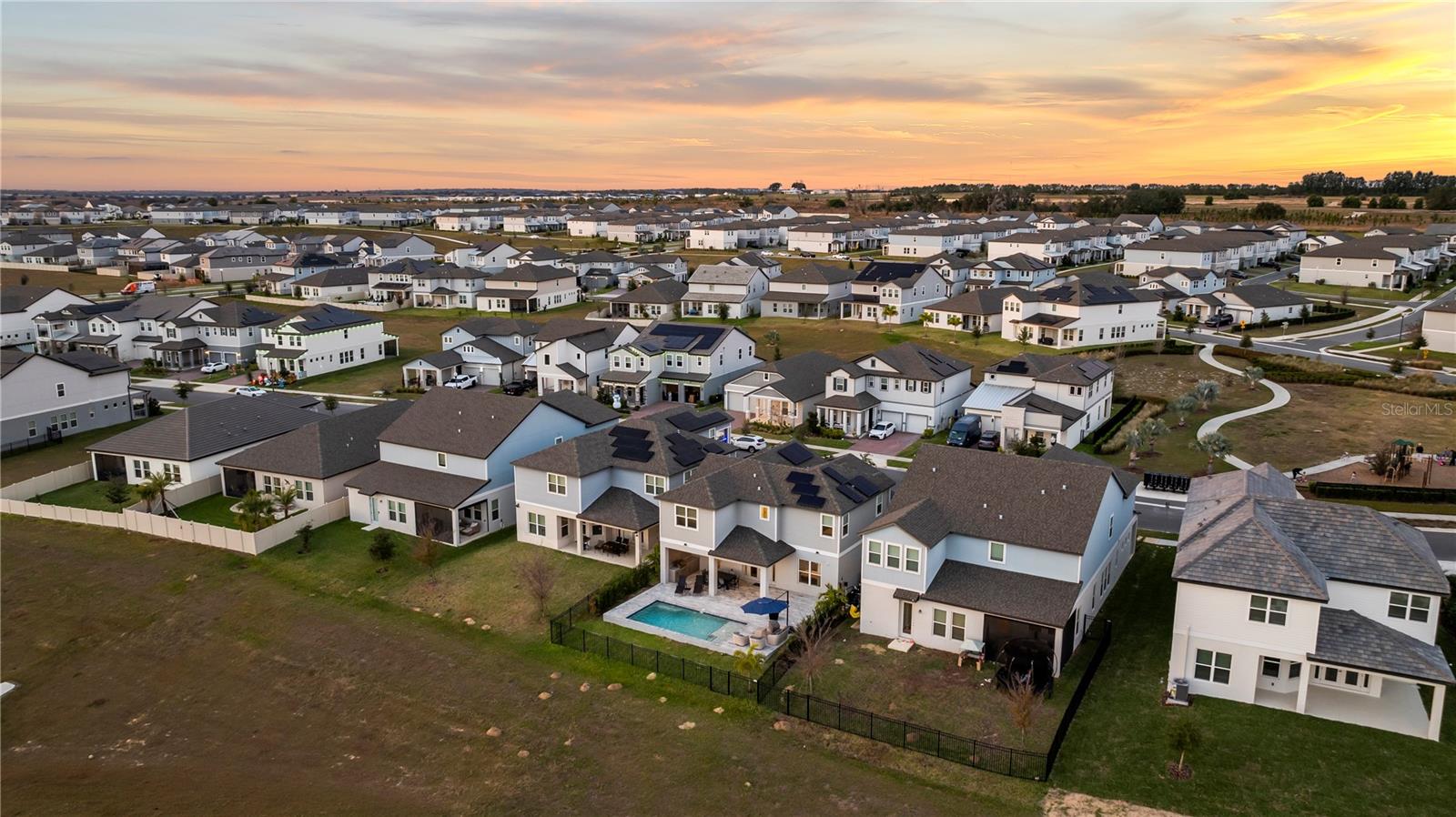 SILVERLEAF RESERVE/HAMLIN PH 2 - Residential Lease