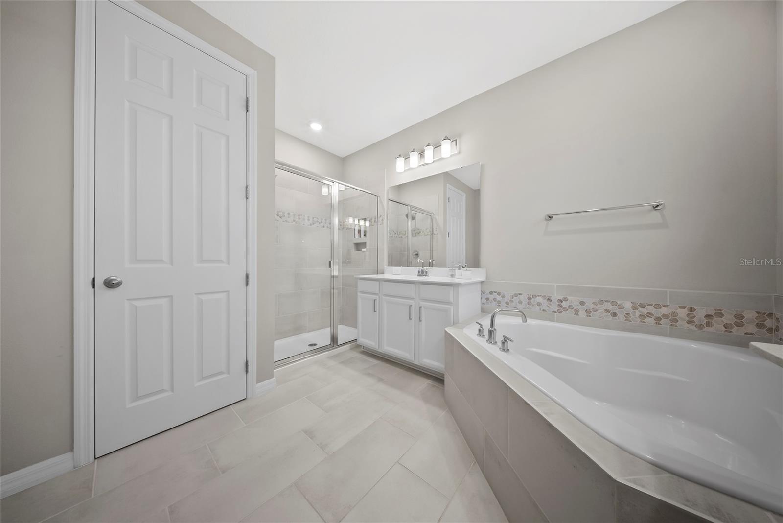 SILVERLEAF RESERVE/HAMLIN PH 2 - Residential Lease