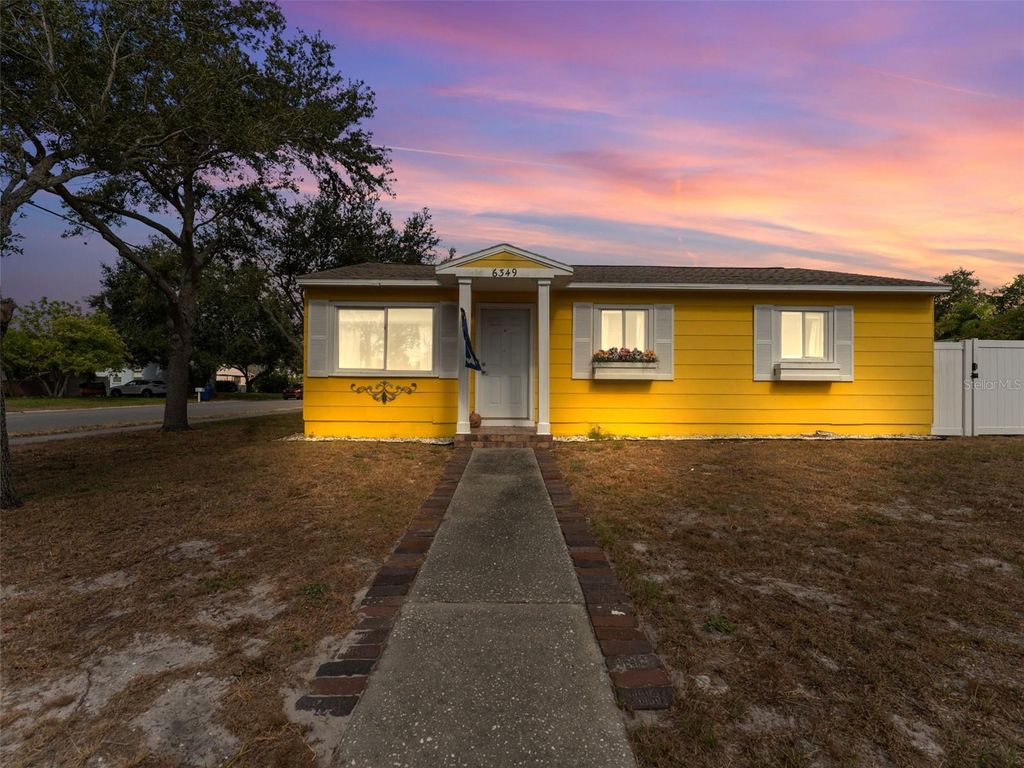 Photo of 6349 10th Avenue S, Gulfport, FL 33707 (MLS # TB8440985)