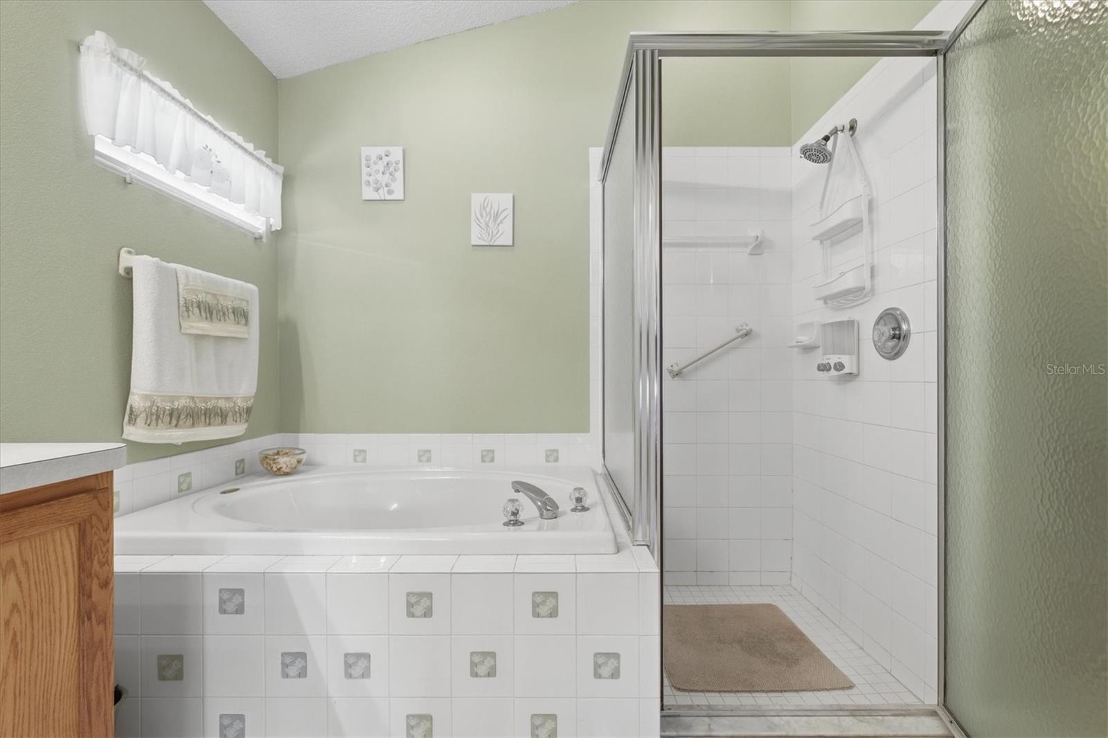 KEY VISTA PH 02 - Residential