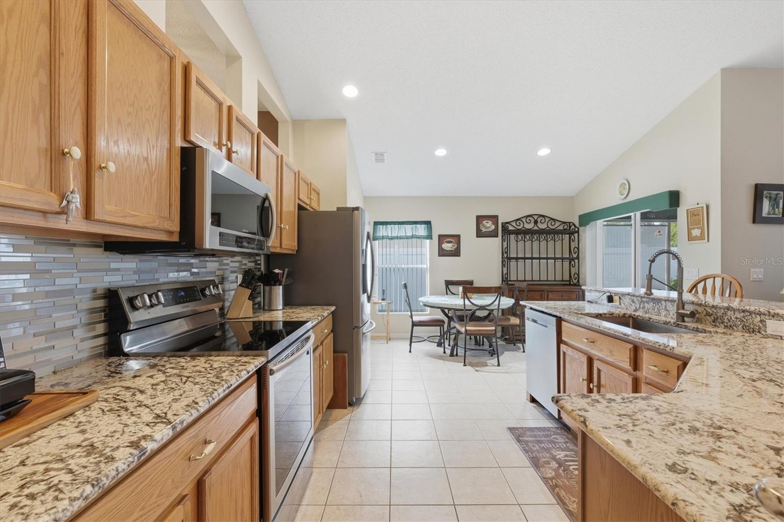 KEY VISTA PH 02 - Residential