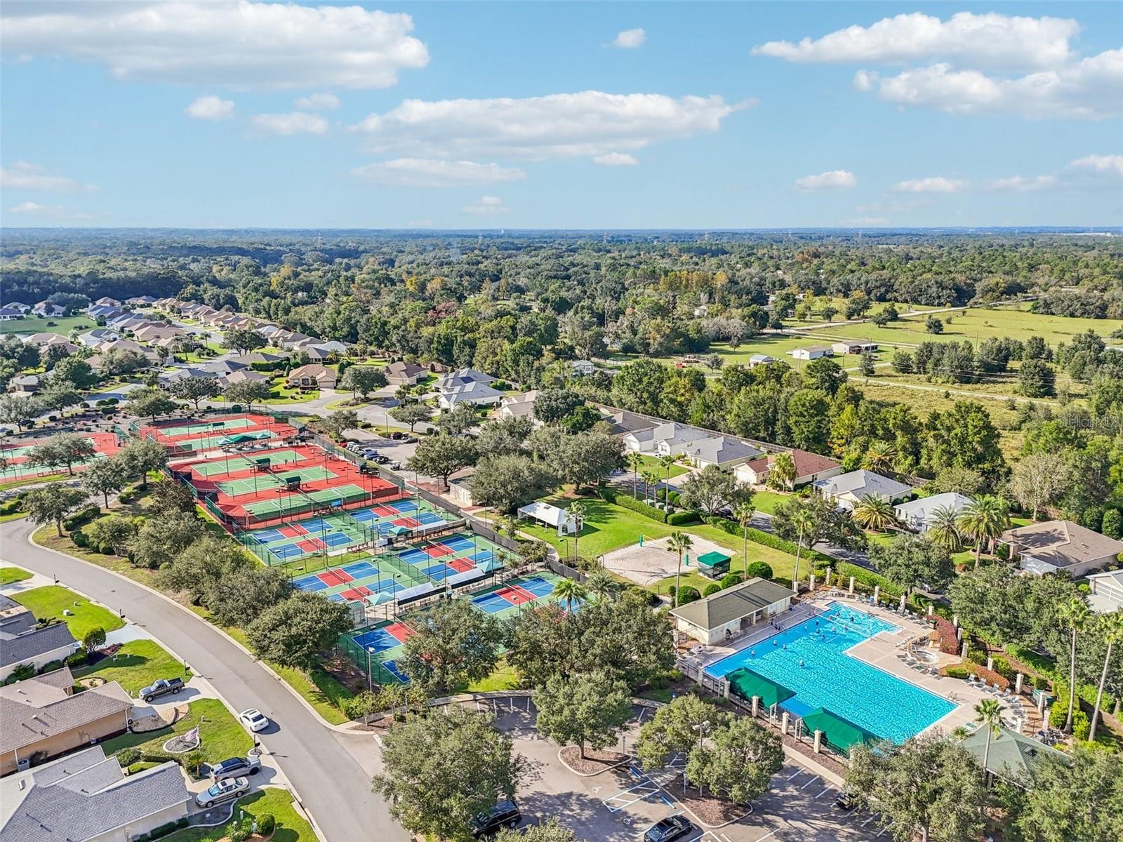 SPRUCE CREEK CC TAMARRON REP - Residential