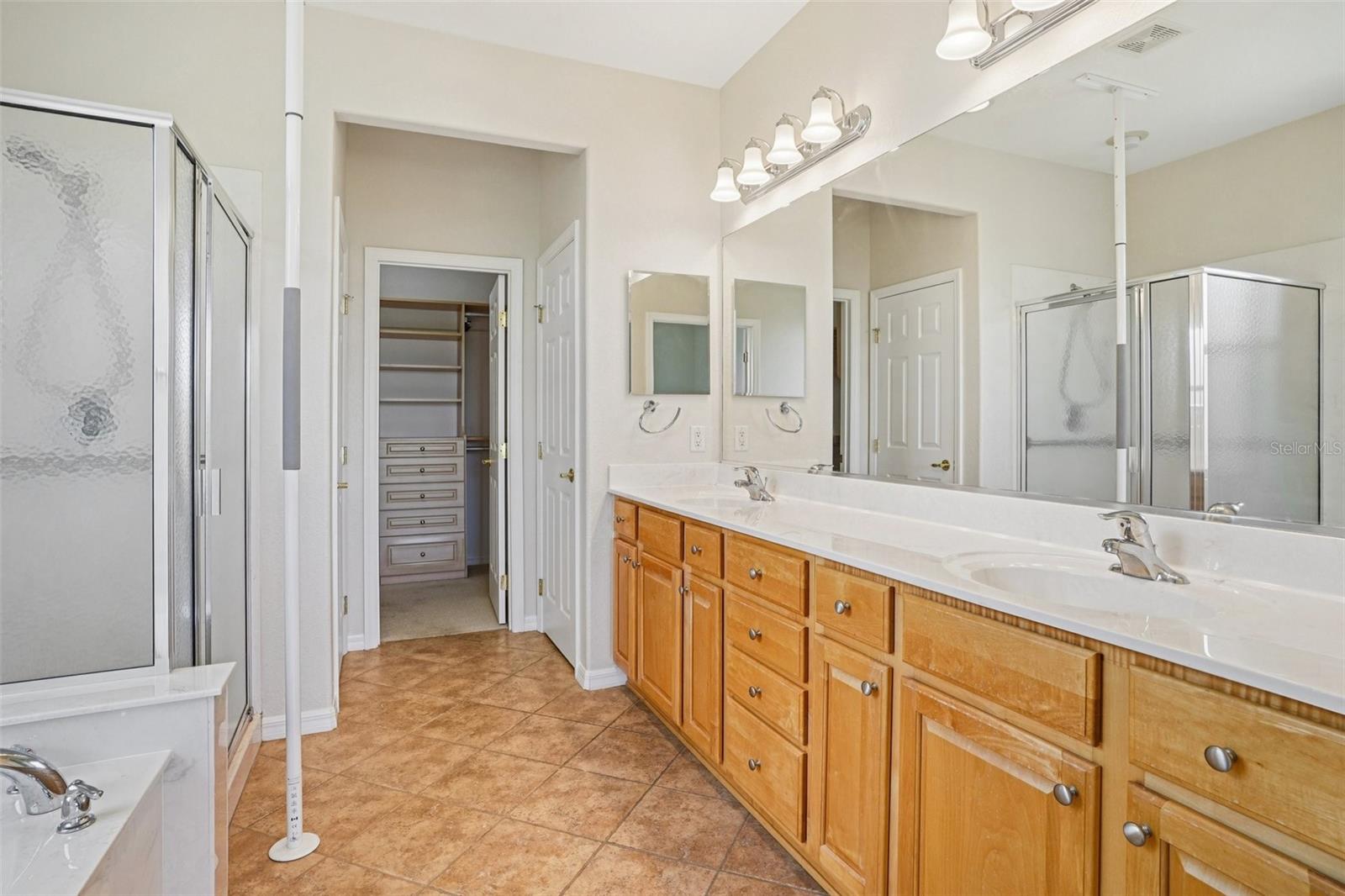 SPRUCE CREEK CC TAMARRON REP - Residential