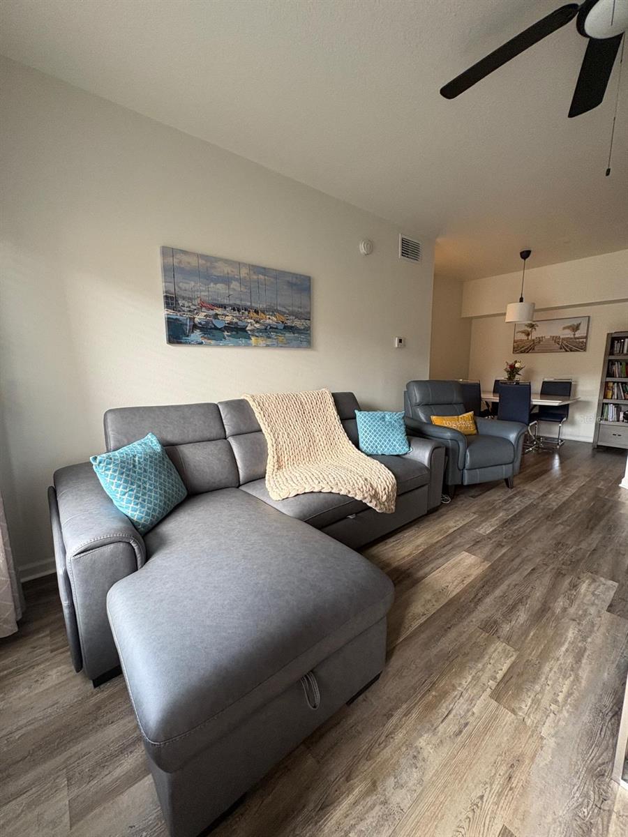 FOUNTAINS AT METRO WEST CONDO - Residential