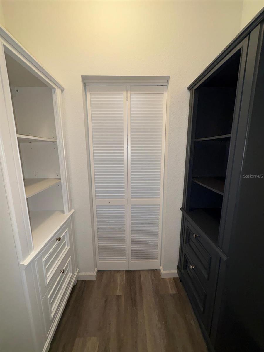 FOUNTAINS AT METRO WEST CONDO - Residential