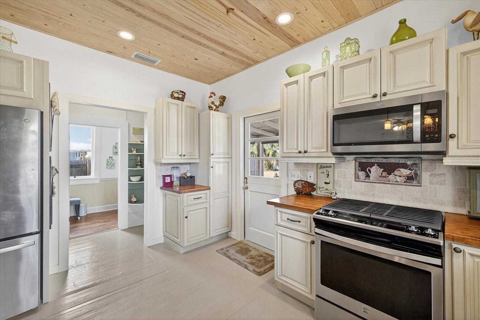 NEW PORT RICHEY CITY - Residential