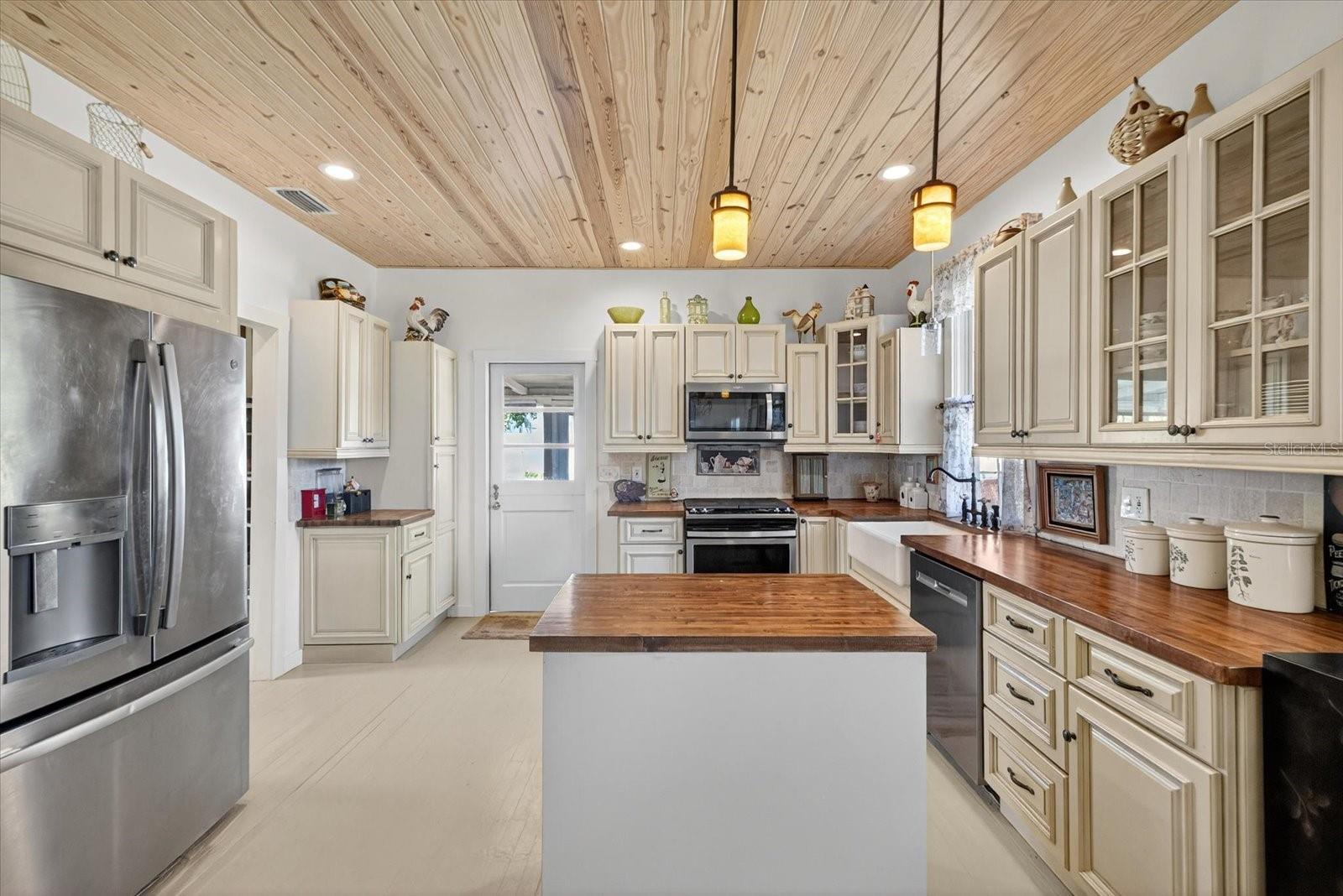 NEW PORT RICHEY CITY - Residential