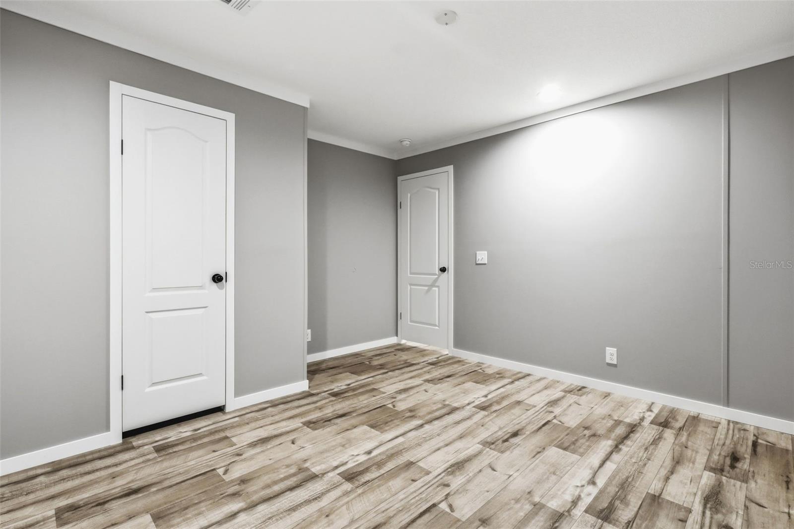 TROPICAL MOBILE HOME VILLAGE - Residential