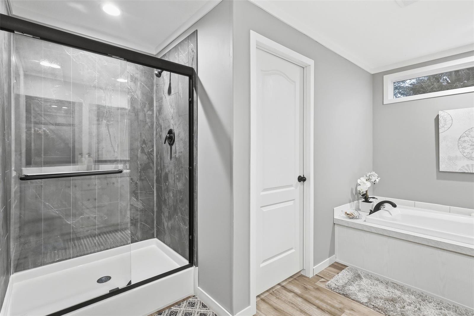 TROPICAL MOBILE HOME VILLAGE - Residential