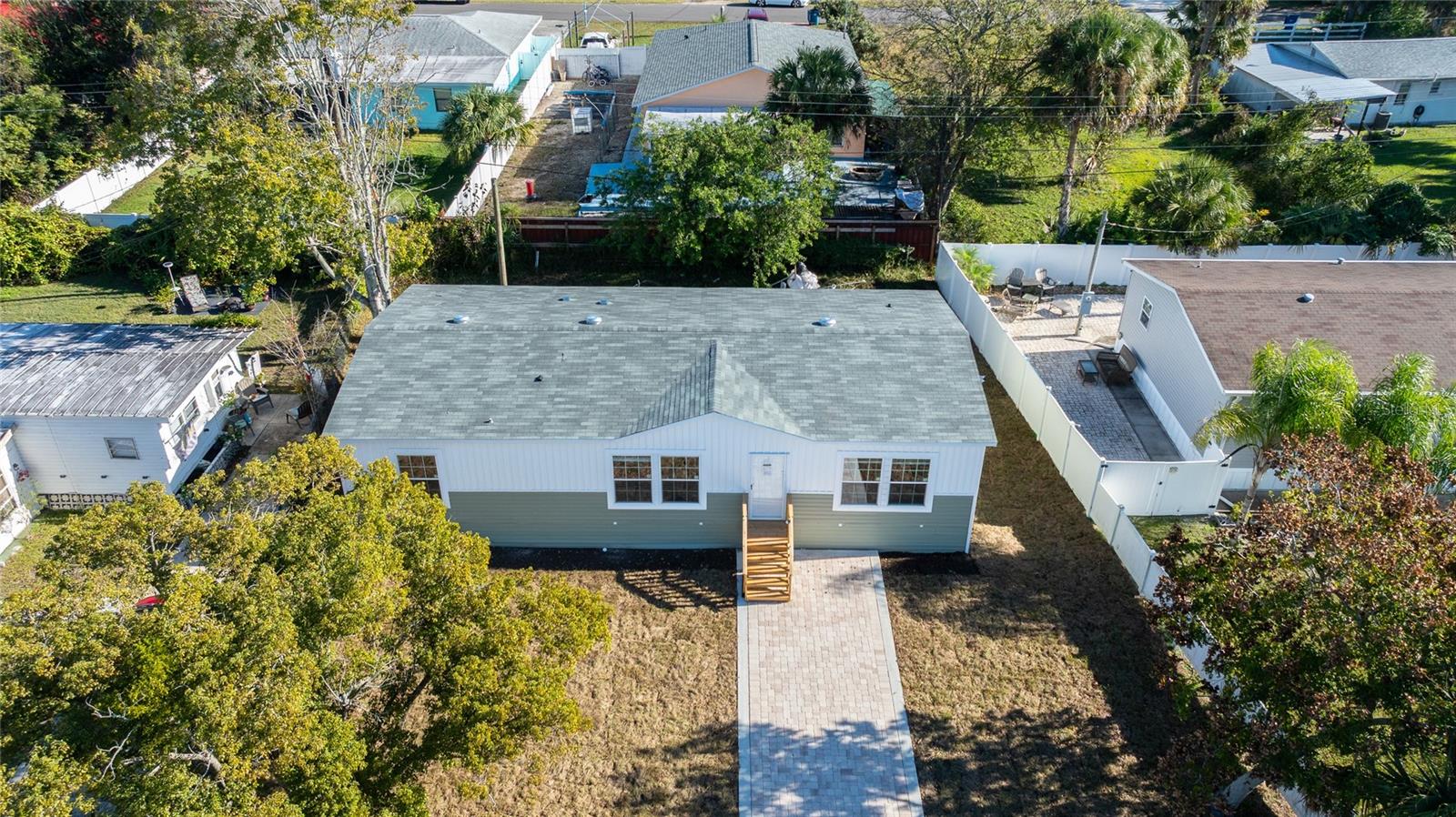 TROPICAL MOBILE HOME VILLAGE - Residential