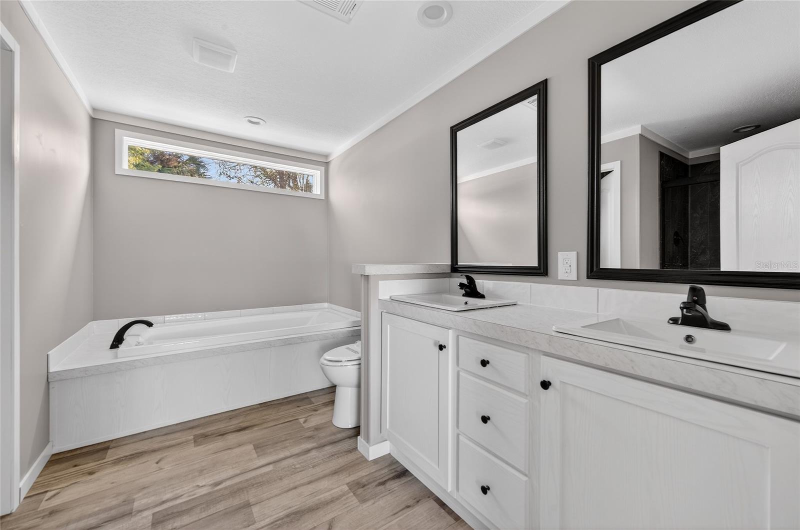 TROPICAL MOBILE HOME VILLAGE - Residential