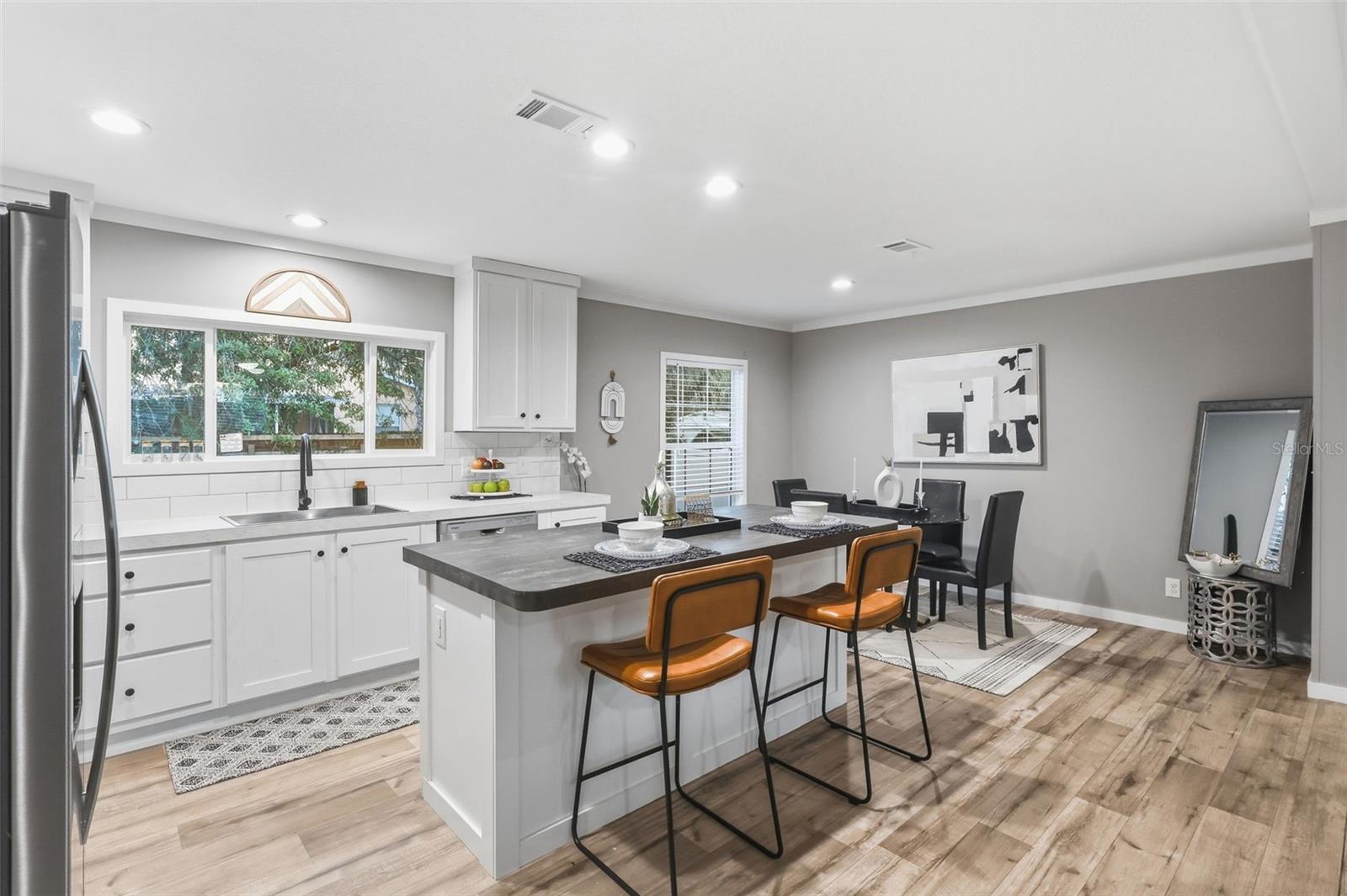 TROPICAL MOBILE HOME VILLAGE - Residential