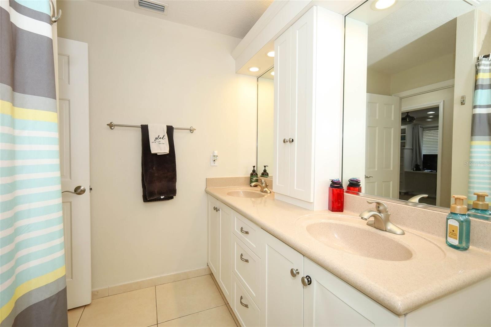 TOMOKA OAKS UN 07-B - Residential