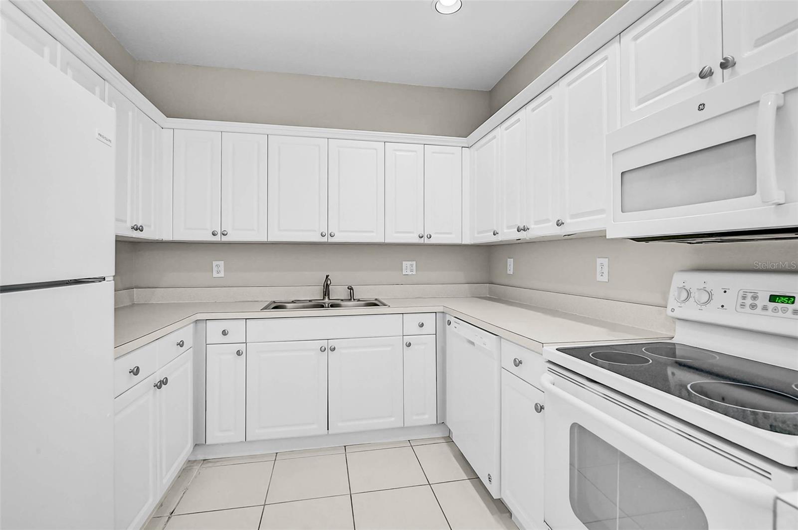 MEDITERRANEA - Residential