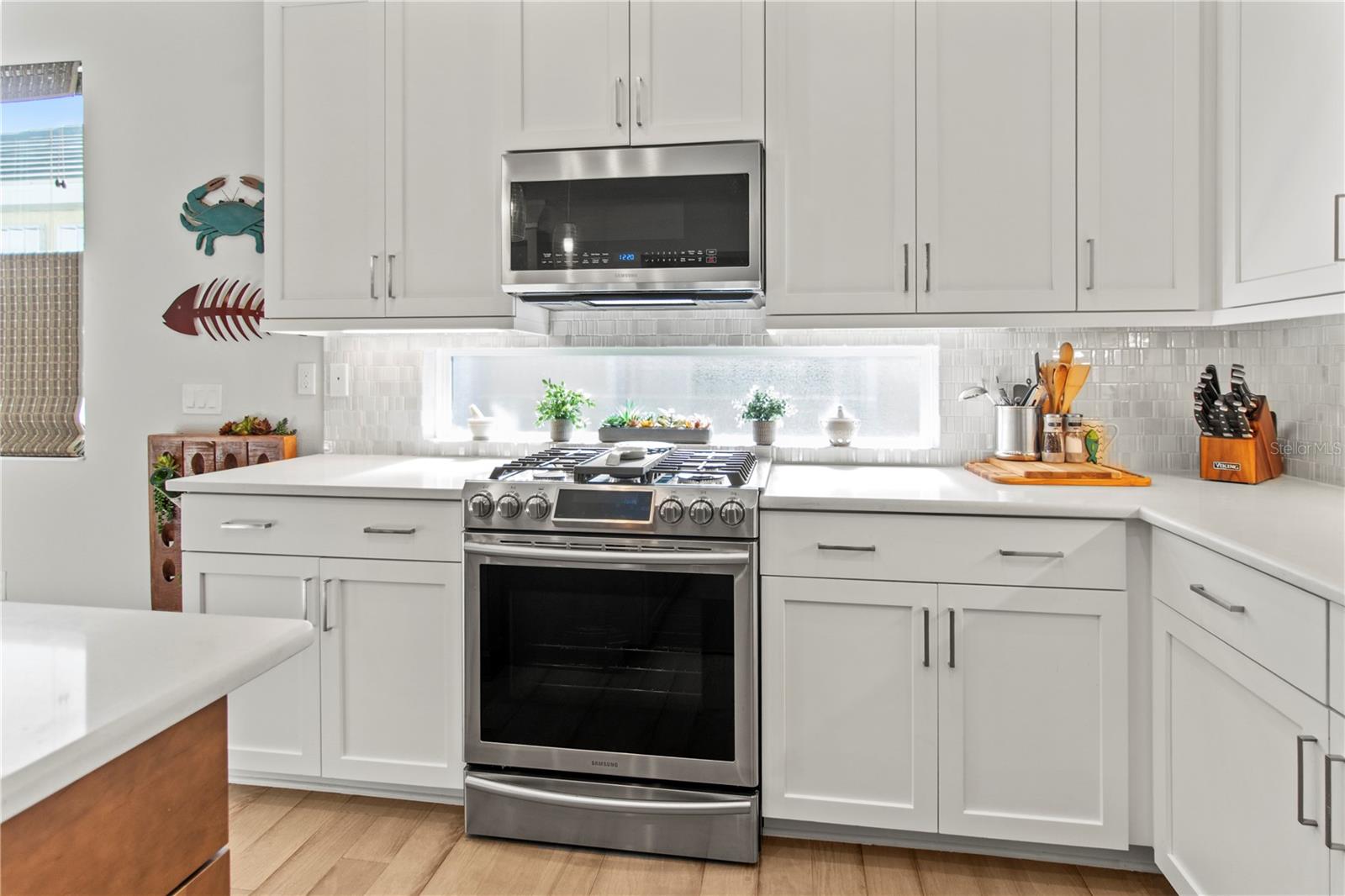 UNIVERSITY VILLAGE - Residential