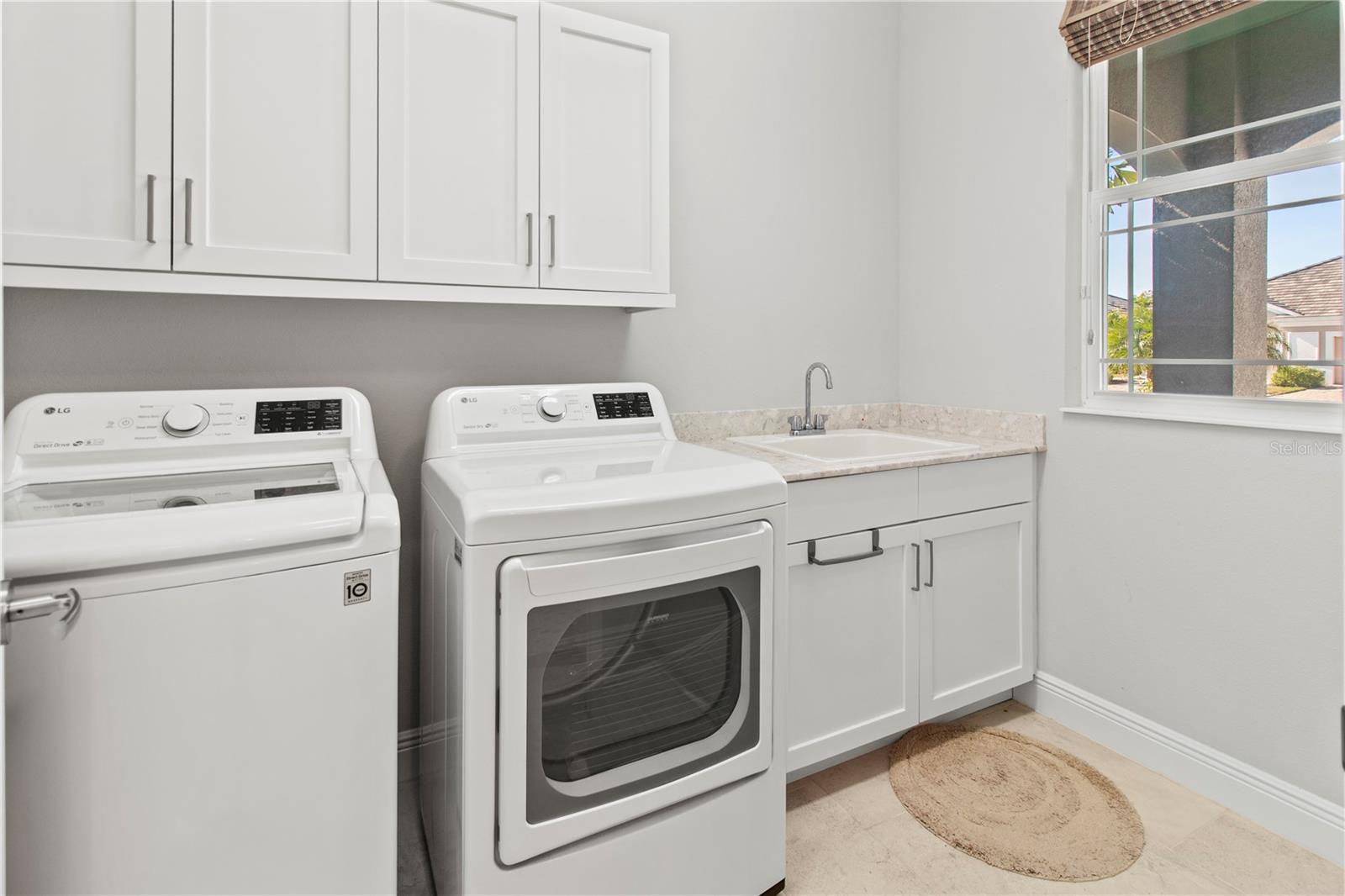 UNIVERSITY VILLAGE - Residential