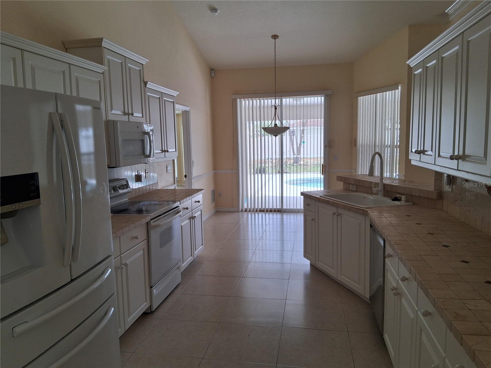 KENSINGTON ESTATES - Residential