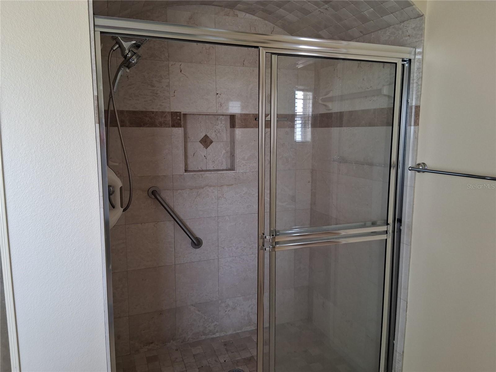 KENSINGTON ESTATES - Residential