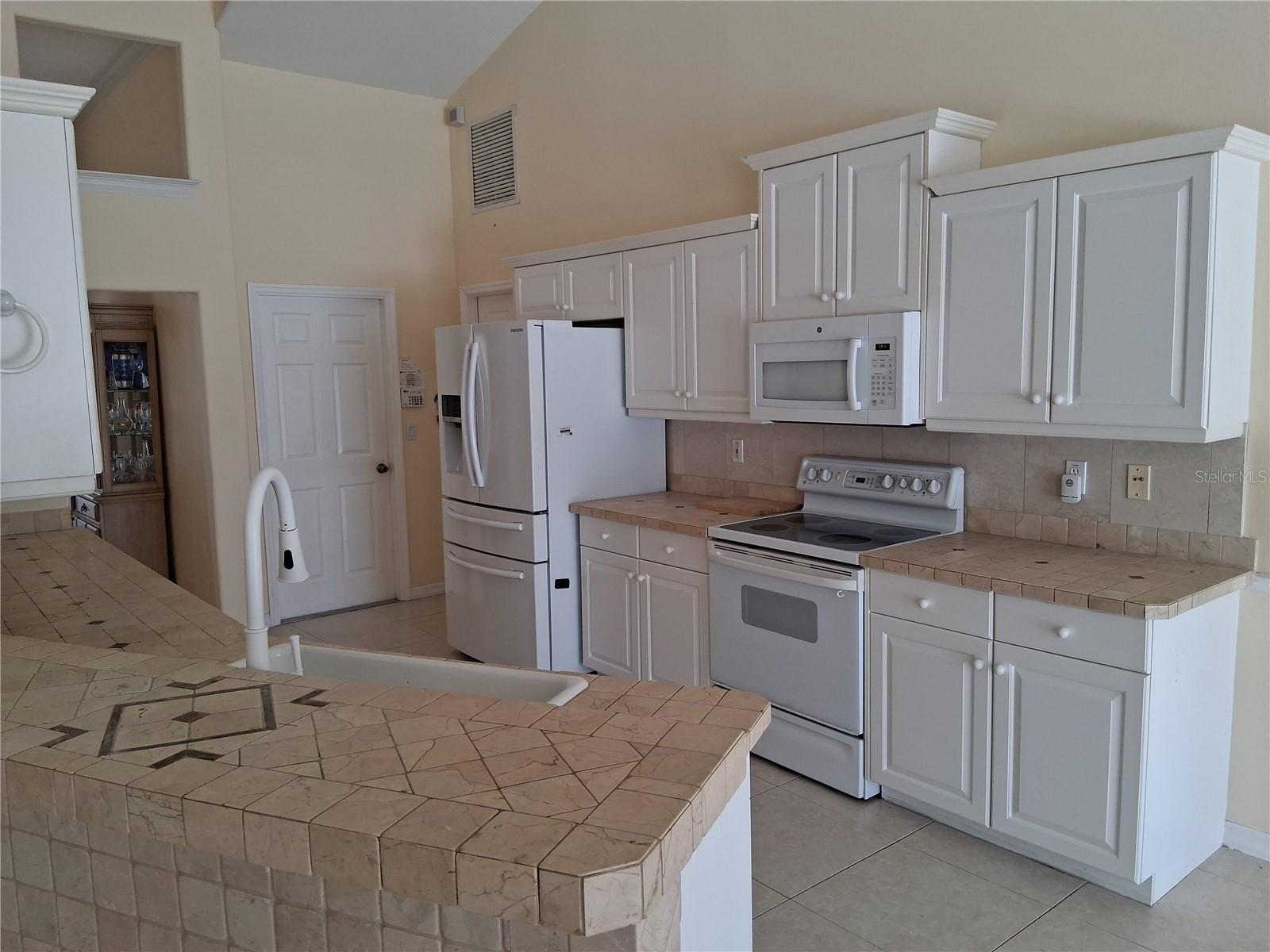 KENSINGTON ESTATES - Residential