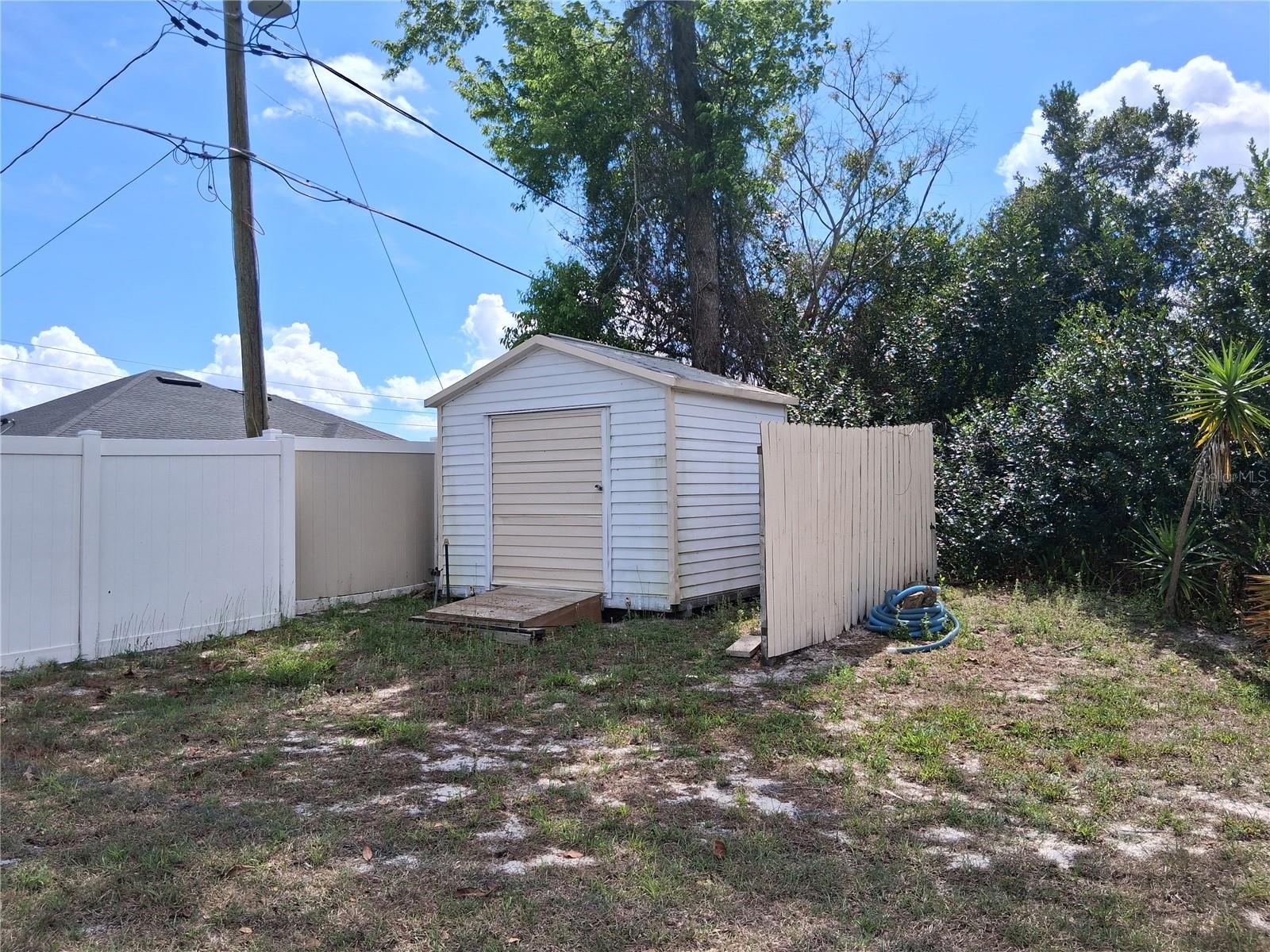 KENSINGTON ESTATES - Residential