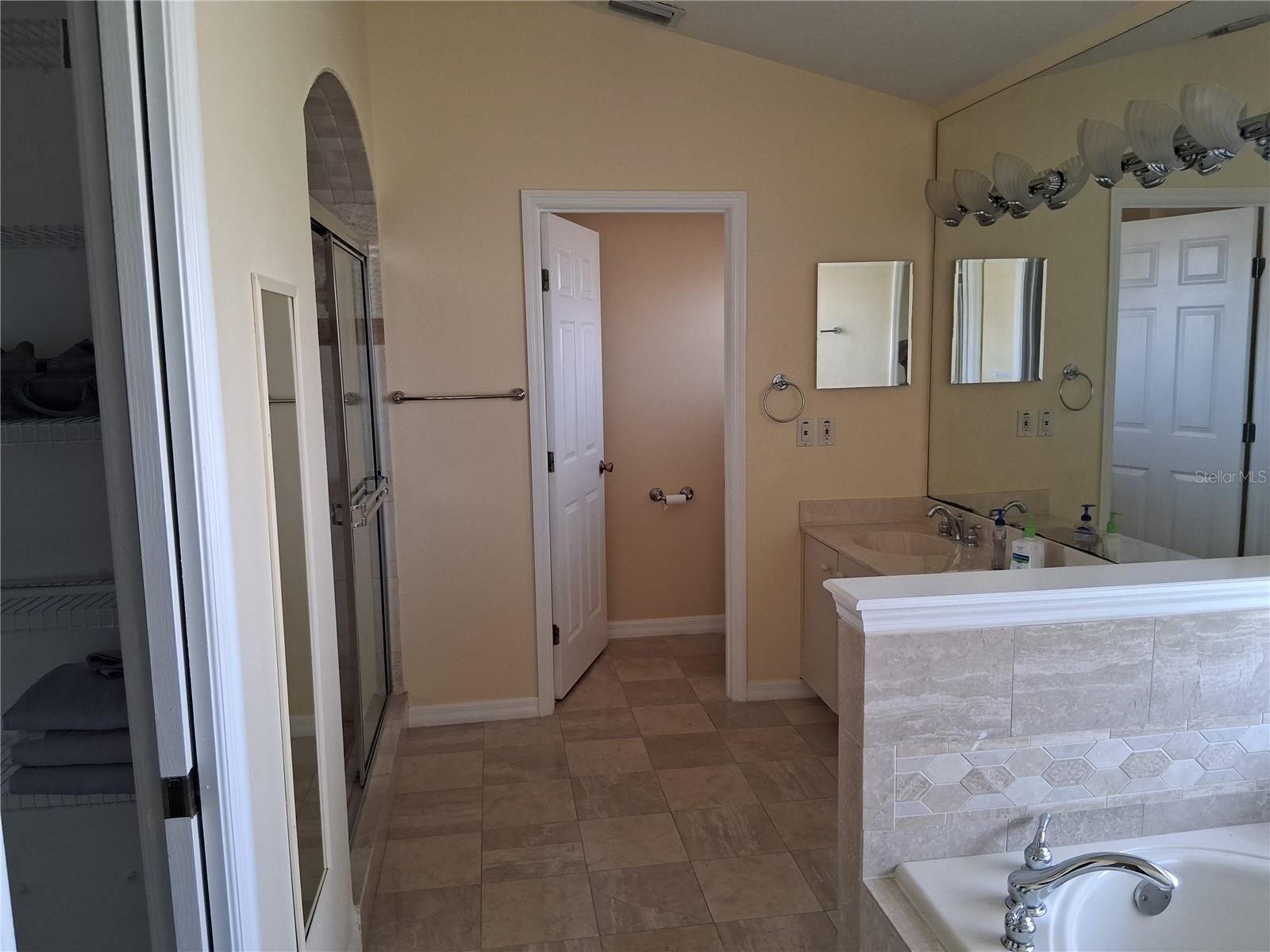 KENSINGTON ESTATES - Residential