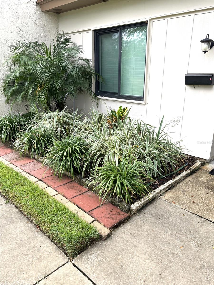1175 MISSION CIRCLE 1175
