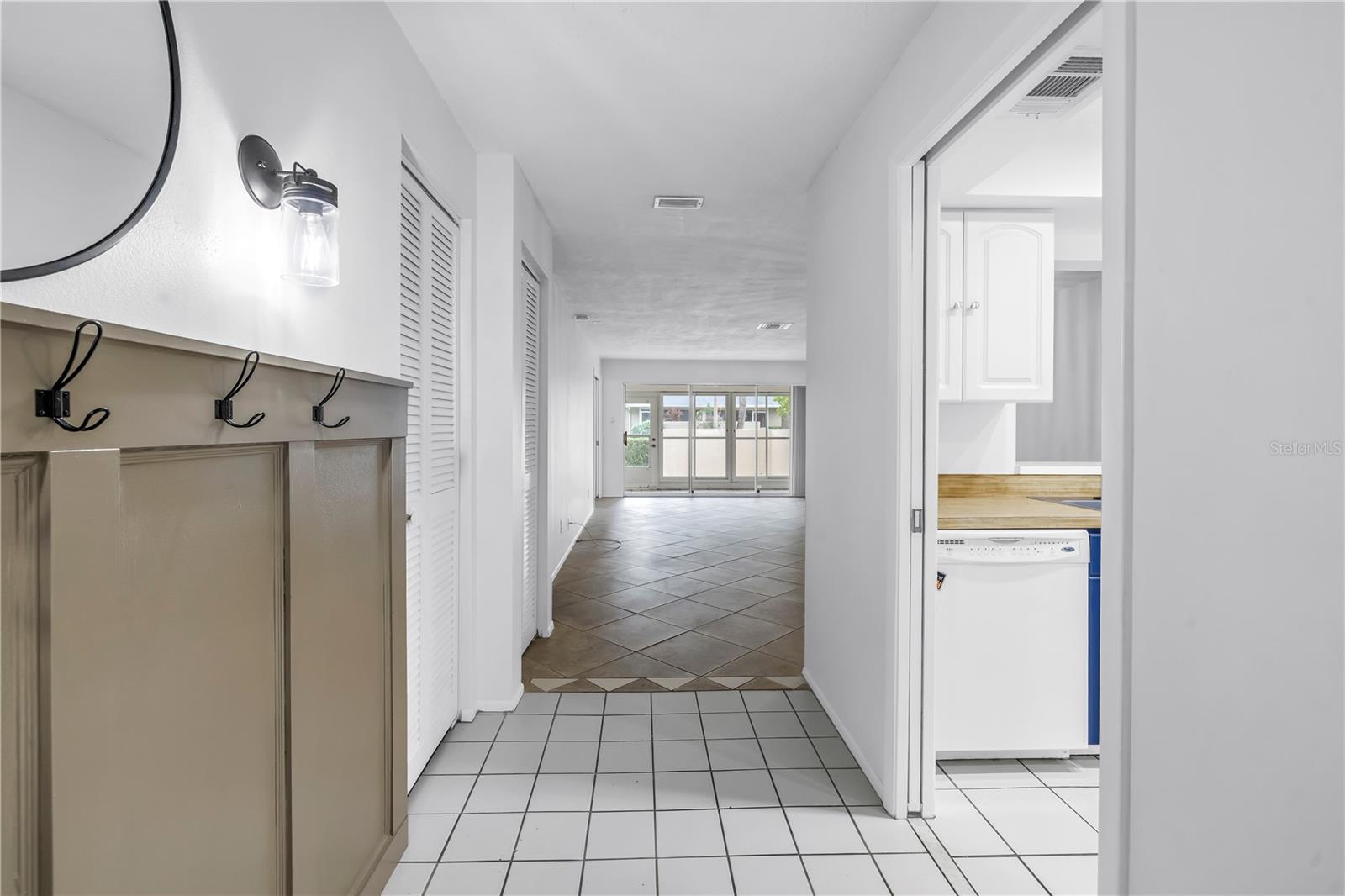 6884 W COUNTRY CLUB LANE