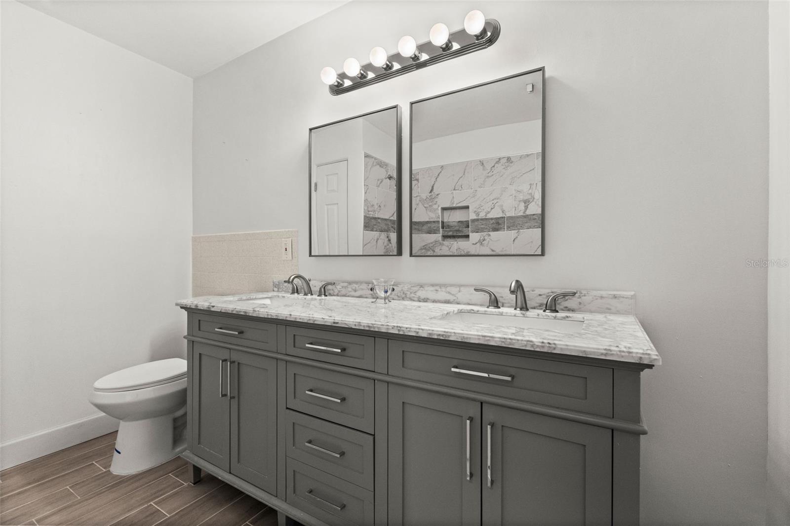 CAPRI ISLE - Residential