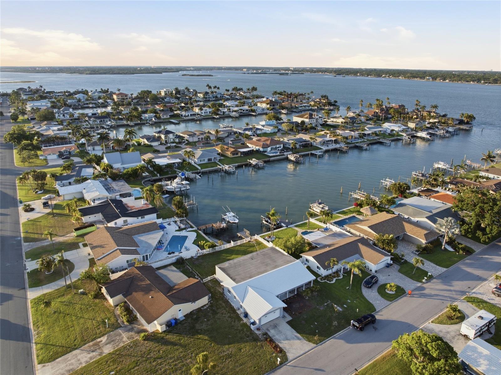 CAPRI ISLE - Residential