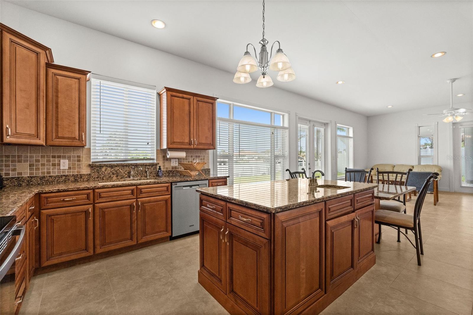 CAPRI ISLE - Residential