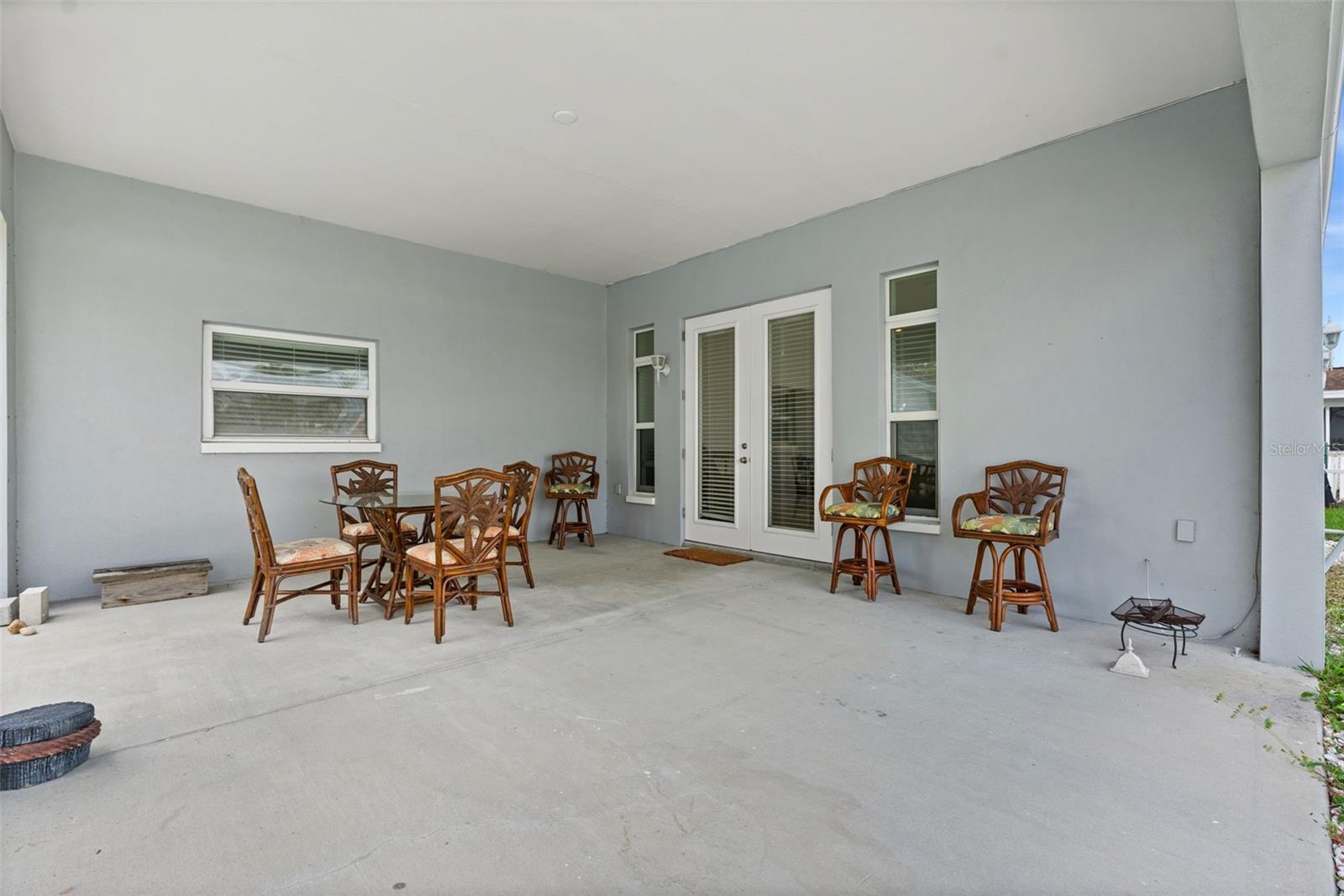 CAPRI ISLE - Residential
