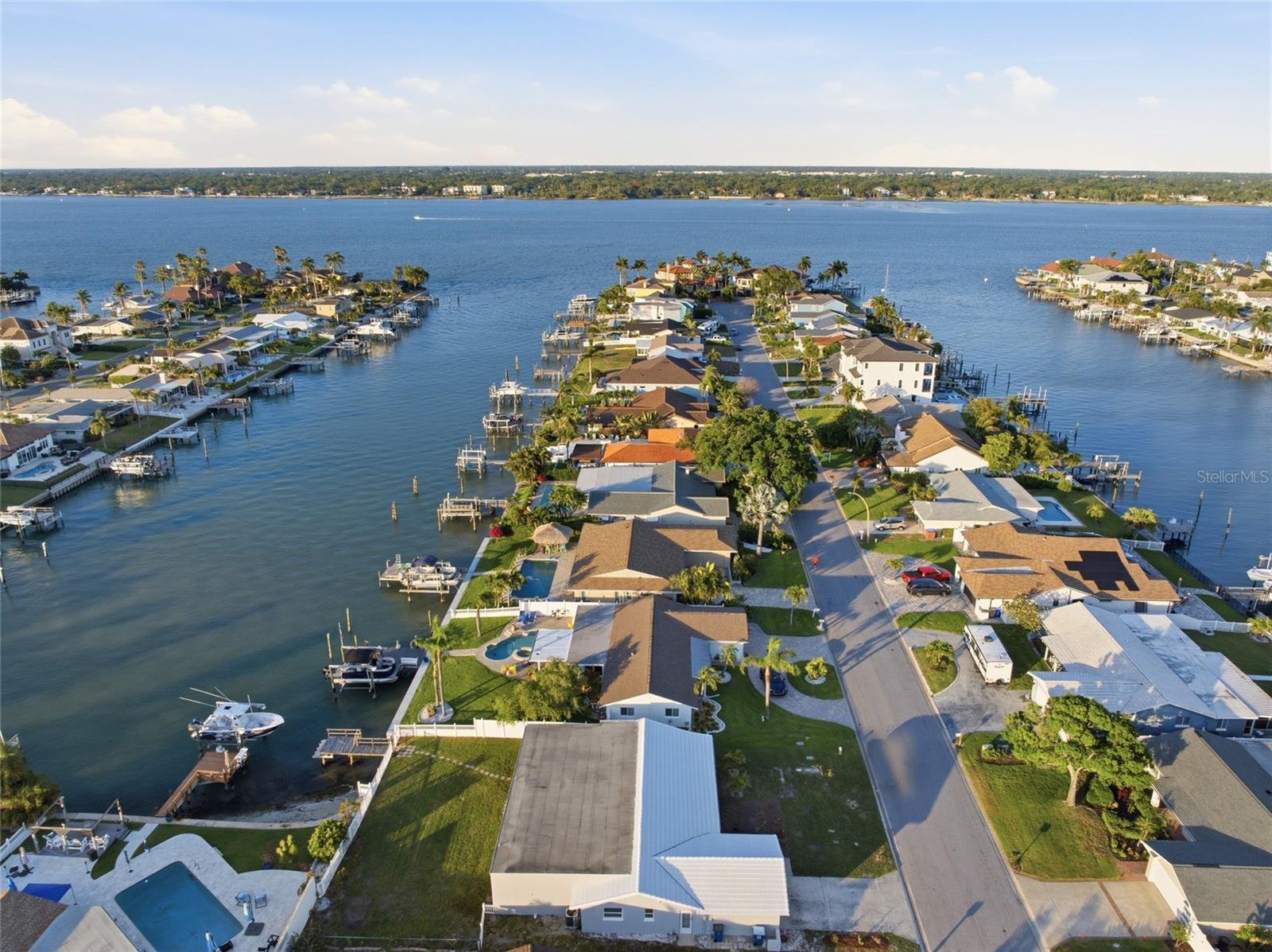 CAPRI ISLE - Residential