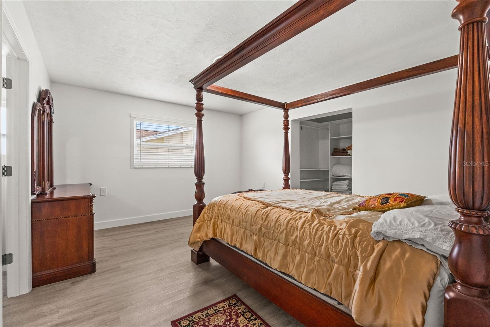 CAPRI ISLE - Residential