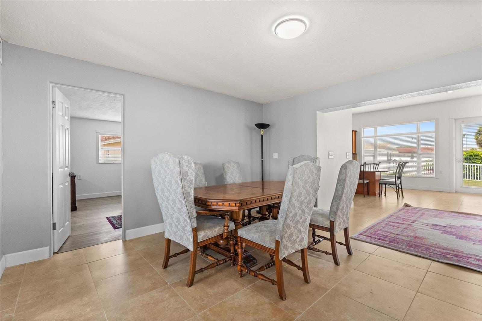 CAPRI ISLE - Residential