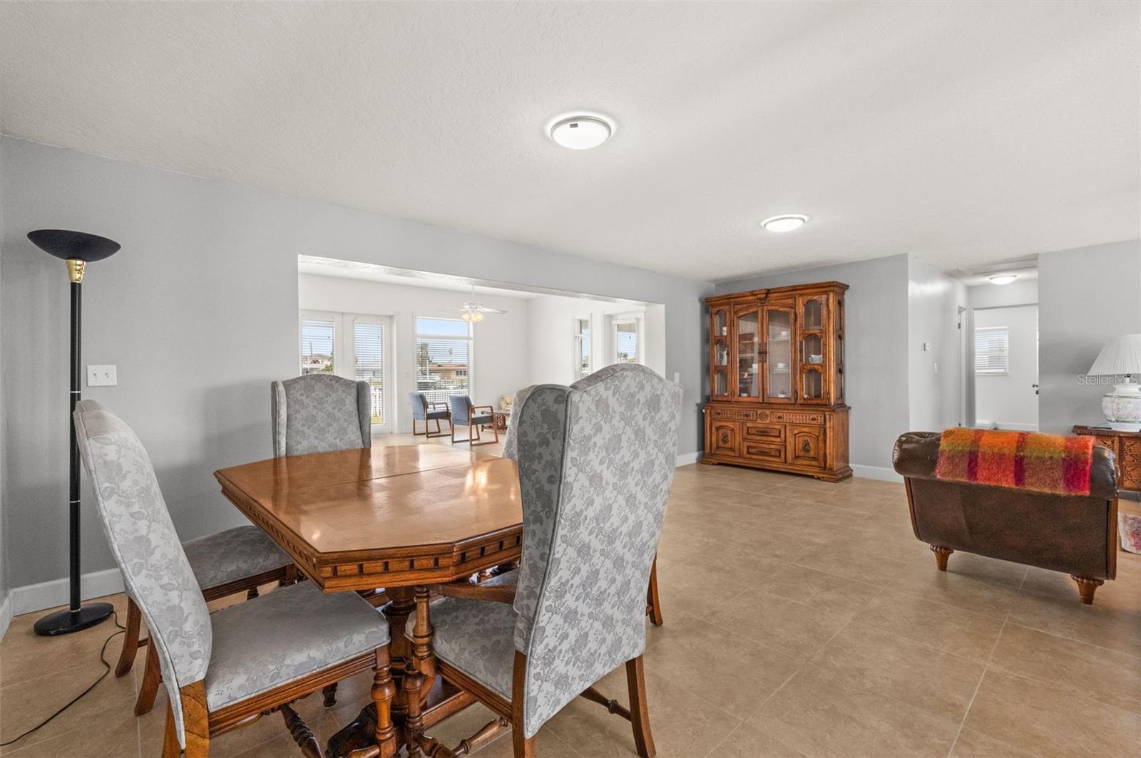 CAPRI ISLE - Residential