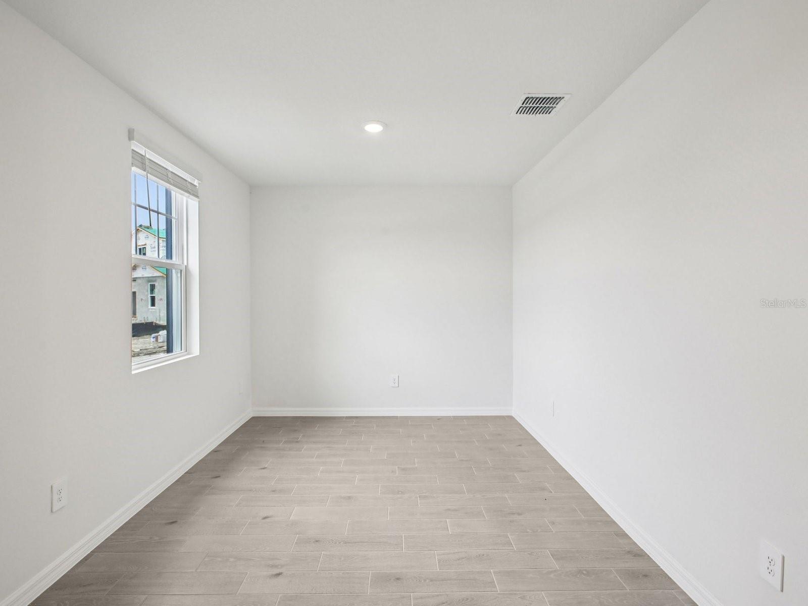 MAGNOLIA BAY - Residential