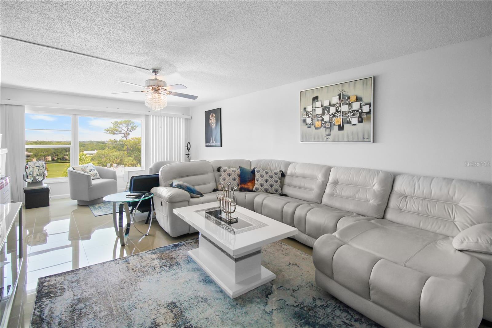 PENTHOUSE GREENS - Residential
