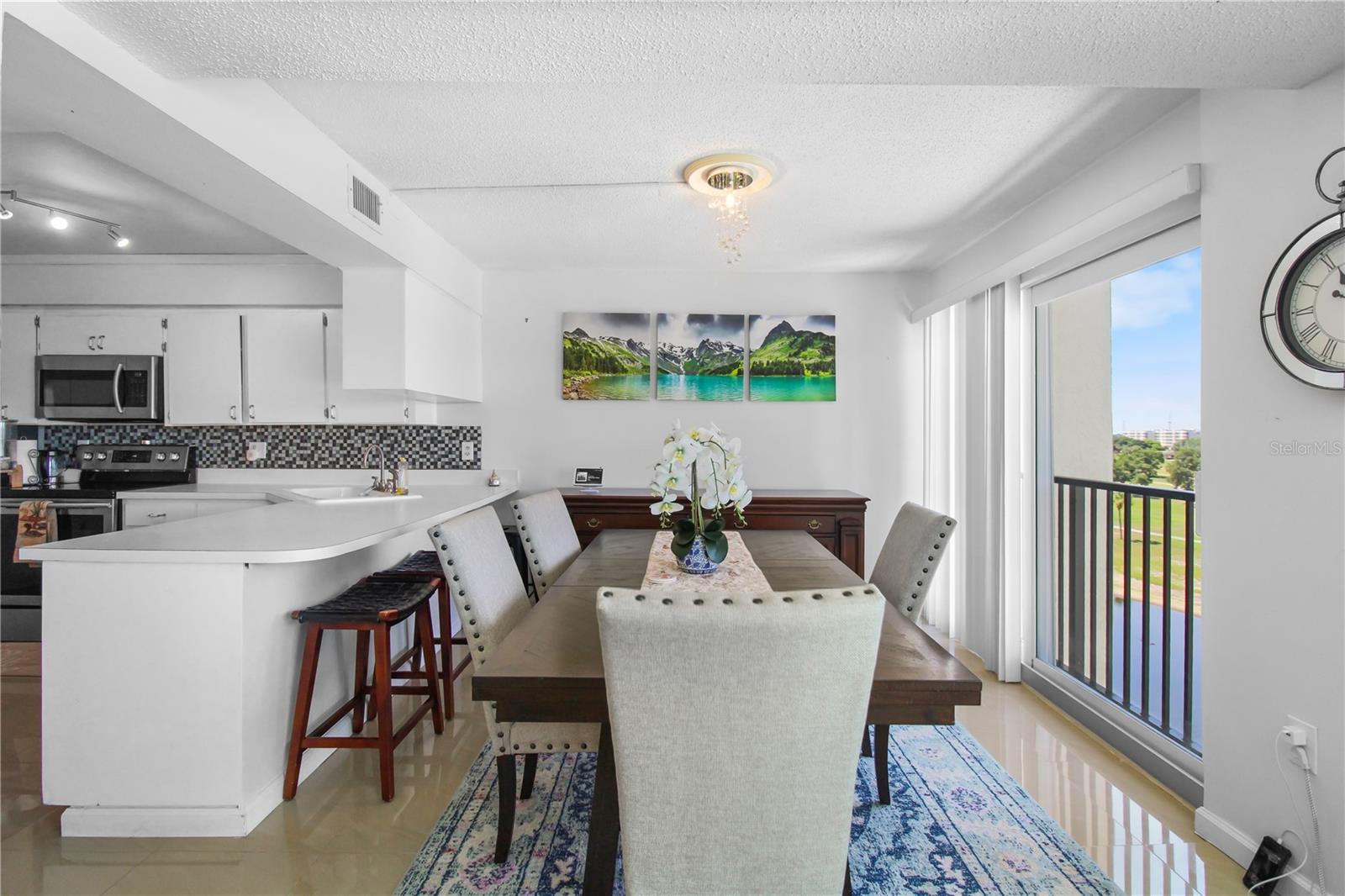 PENTHOUSE GREENS - Residential