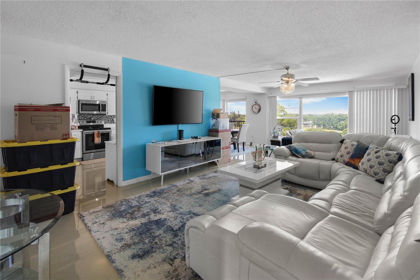 PENTHOUSE GREENS - Residential