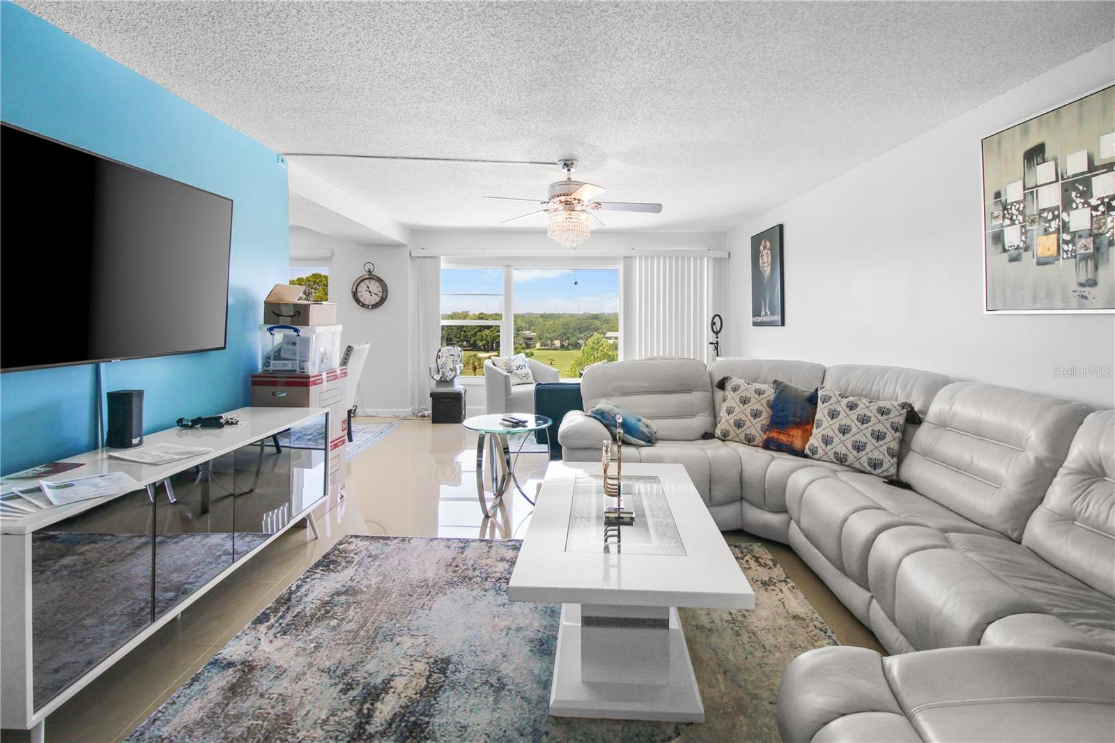 PENTHOUSE GREENS - Residential