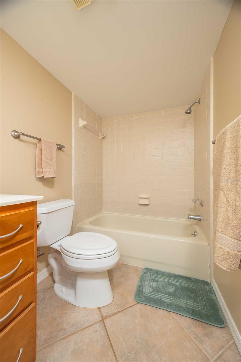 SAND DOLLAR II BLDG - Residential