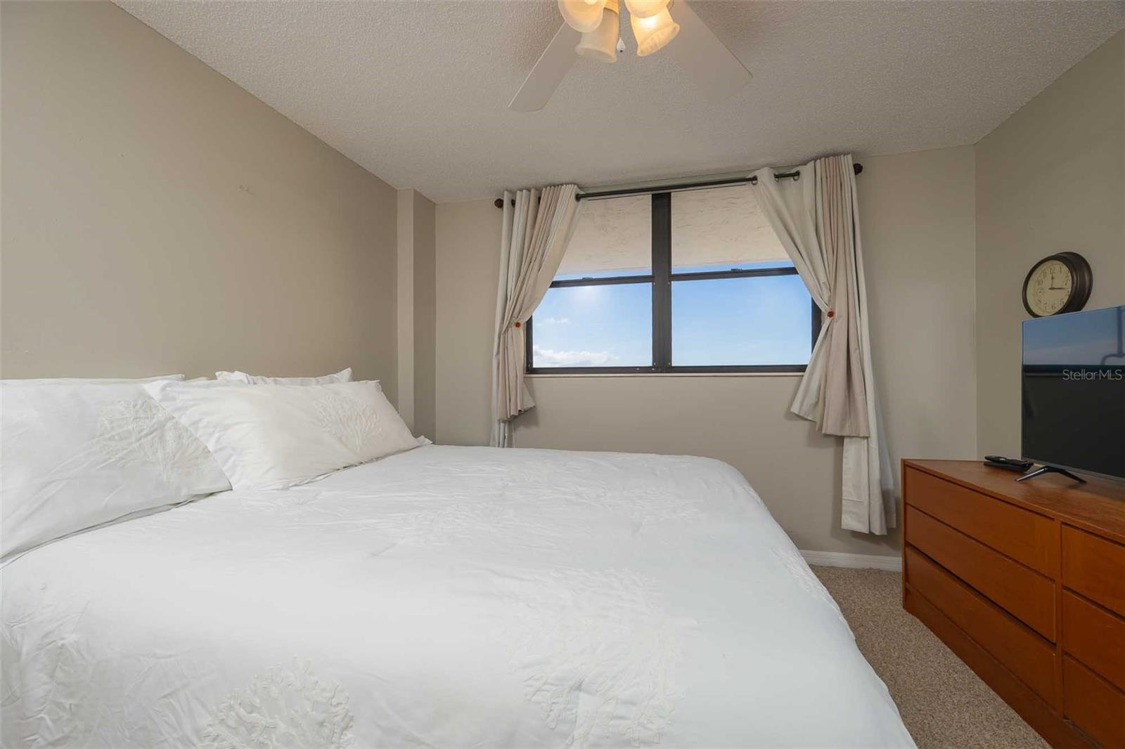 SAND DOLLAR II BLDG - Residential